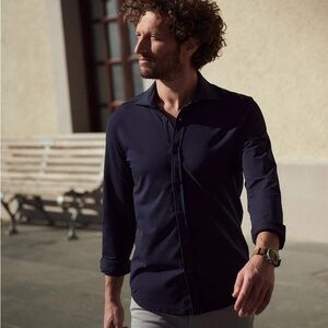 Swet Tailor Polished Navy Men's Shirt - Size M